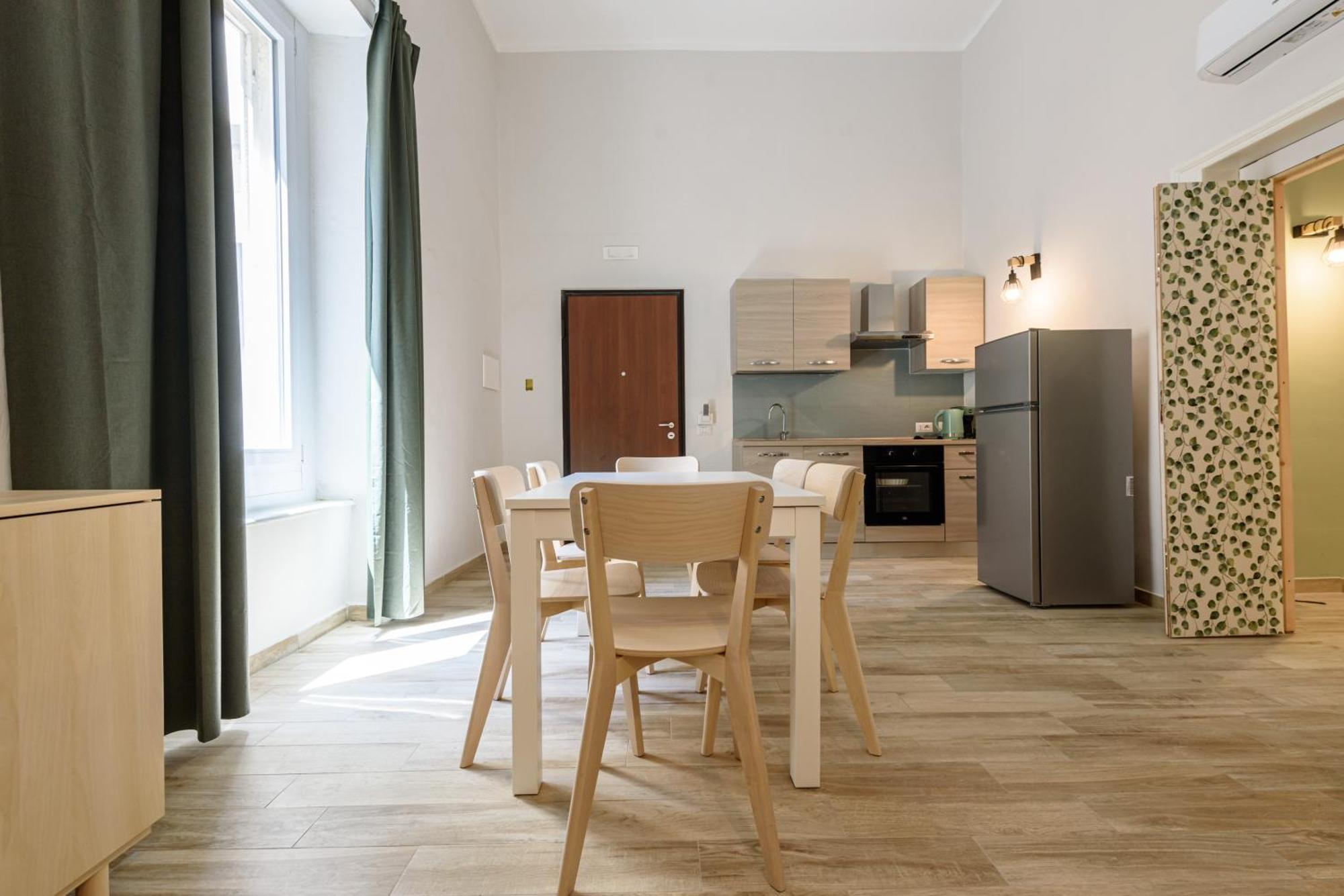 Apartment Vico Sedil Capuano 21