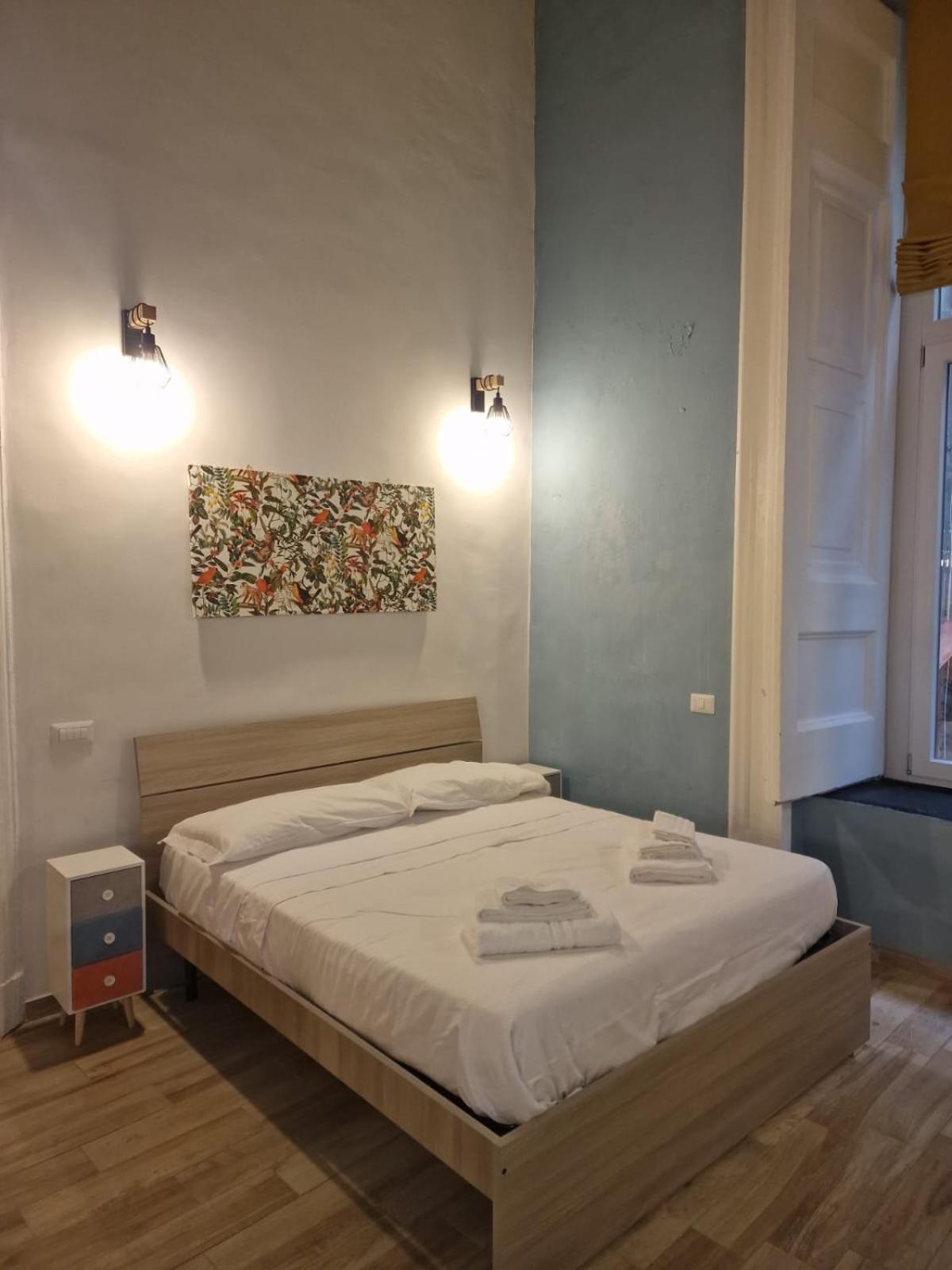 Appartamento Vico Sedil Capuano 21 *